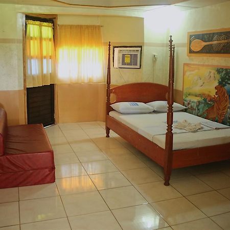 Nipa Hut Resort San Leonardo Eksteriør billede