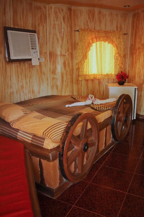 Nipa Hut Resort San Leonardo Eksteriør billede